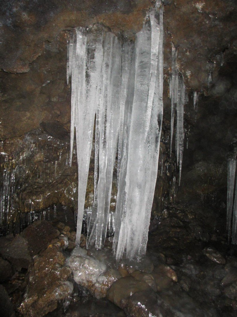 Le spettacolari stalattiti di ghiaccio
